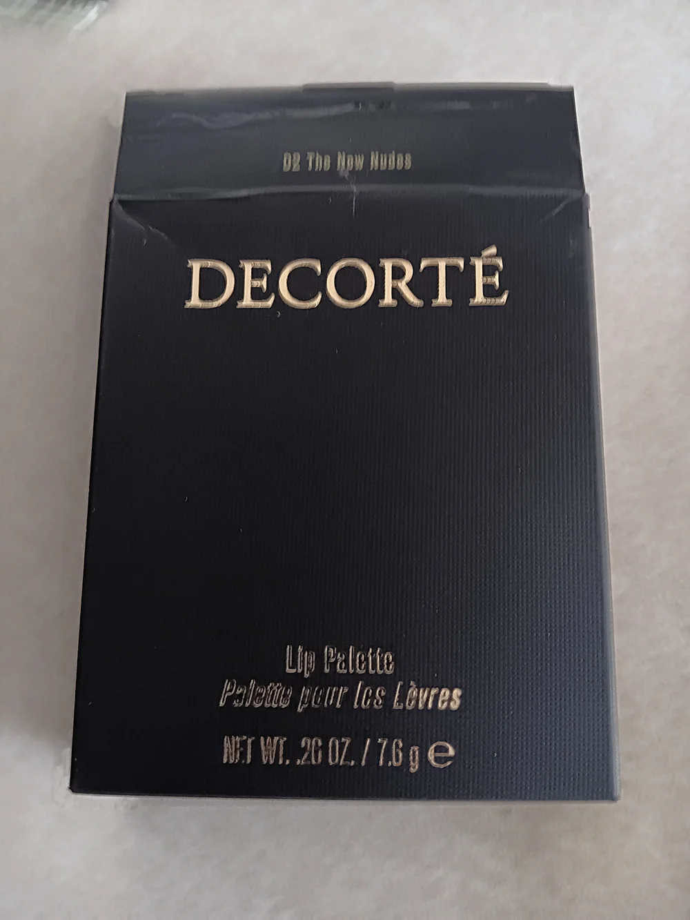 DECORTÉ Lip Palette In The Nudes.